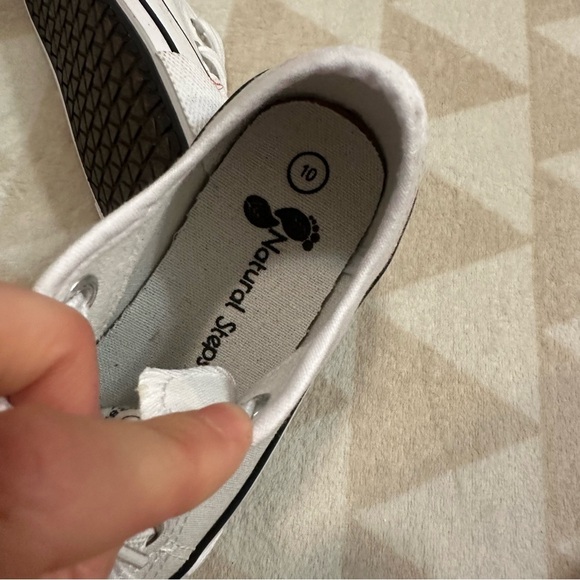 NWOB natural steps KIDS' TODDLER JUNO SNEAKERS - Picture 4 of 4